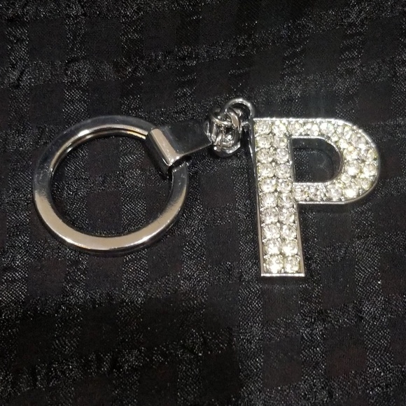 Vintage 90's Crystal "P" Key chain - Picture 1 of 2